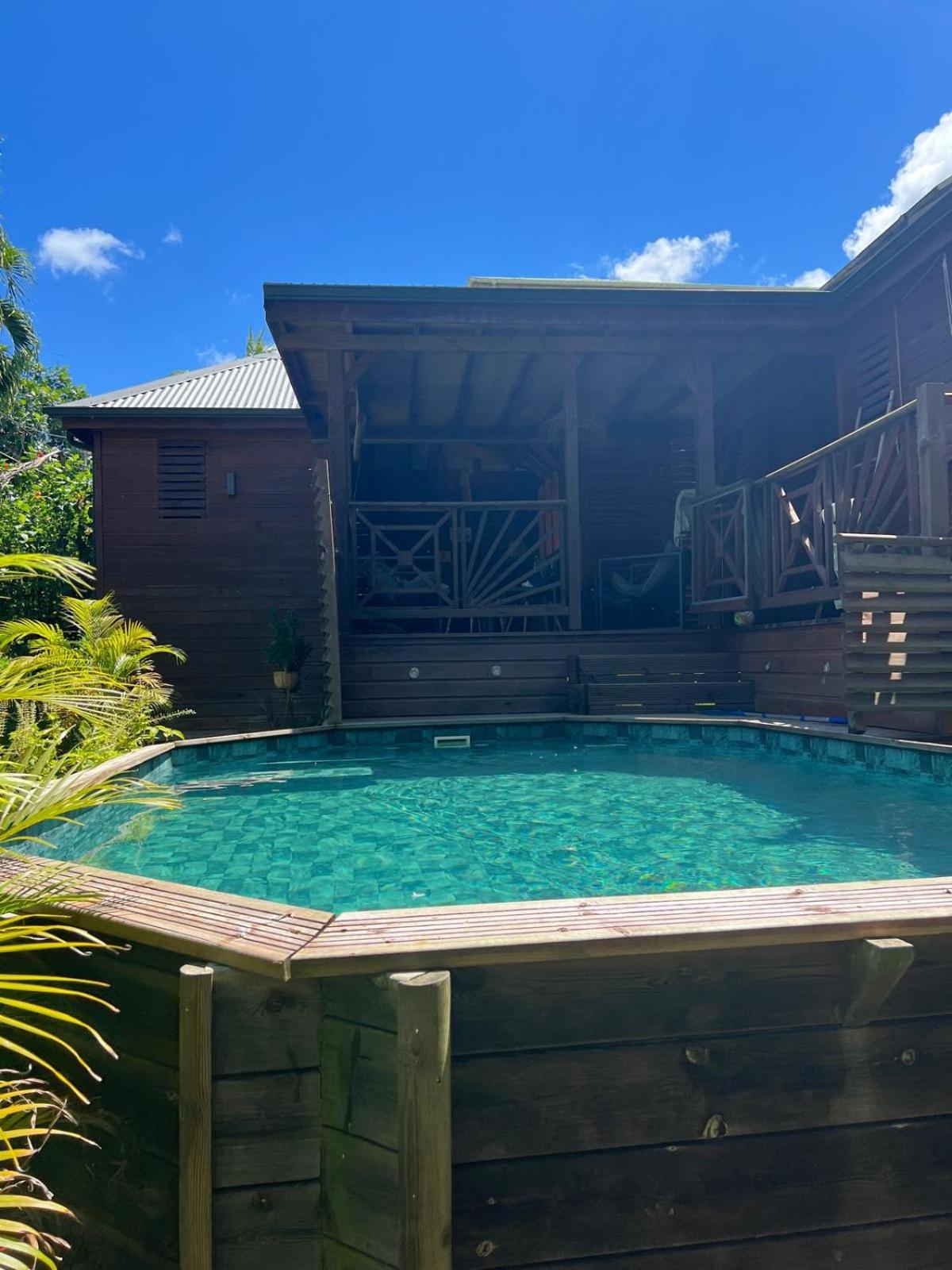 La Kaz A Pepes, Charmant Logement Avec Piscine Lamentin Ngoại thất bức ảnh